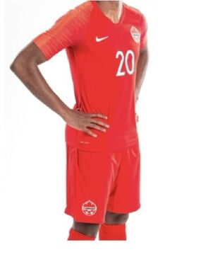 Official Nike Canada Soccer 2022 kit. Men’s Size L. Jersey & shorts. 2 available